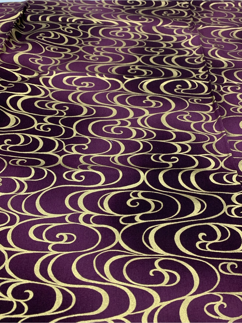 KONA BAY FABRICS Asian Inspired Quilting Cotton Remnant Metallic Gold Waves